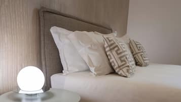 King Room | Copriletto in piuma, materassi in memory foam, minibar