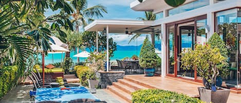 Lotus Beach Villa | Terrace/patio
