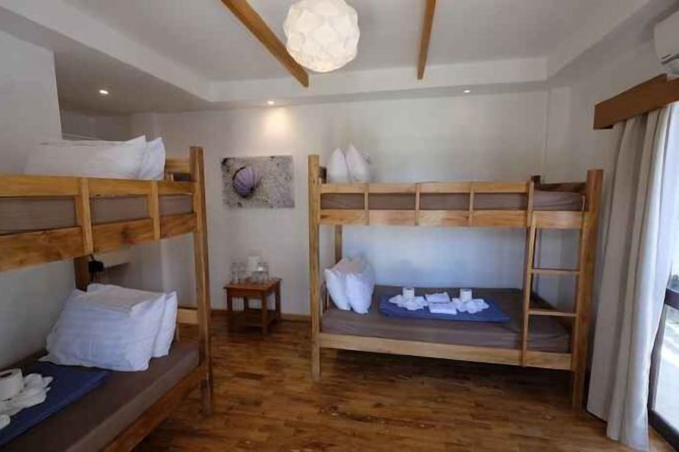 Premium bedding, in-room safe, individually decorated