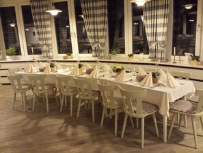 Banquet hall - Apartment - Hotel Landhaus Leuchtfeuer Pellworm (Pellworm)