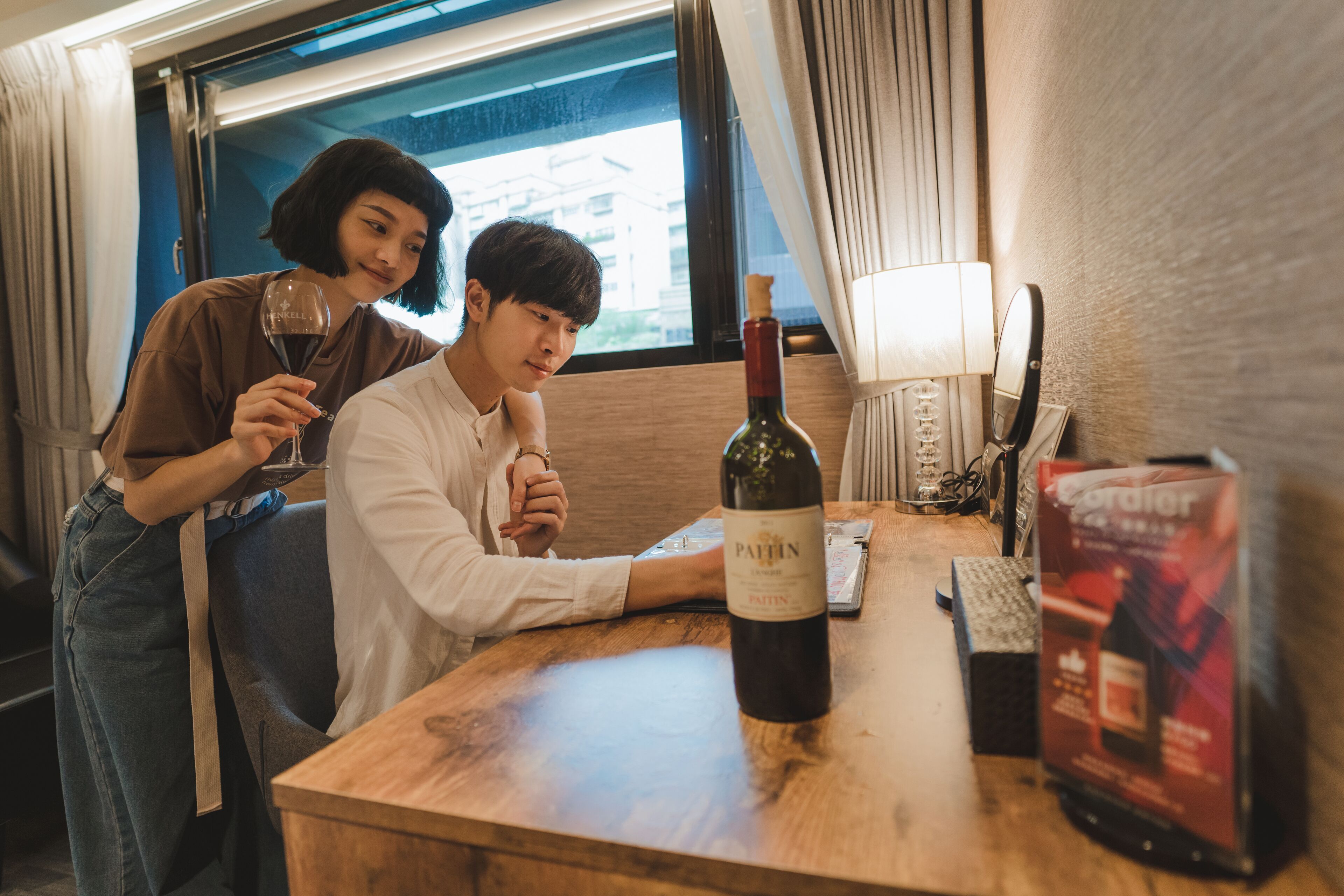 deluxe double room, 1 king bed, non smoking, city view | 1 bedroom, in-room safe, blackout curtains, iron/ironing board