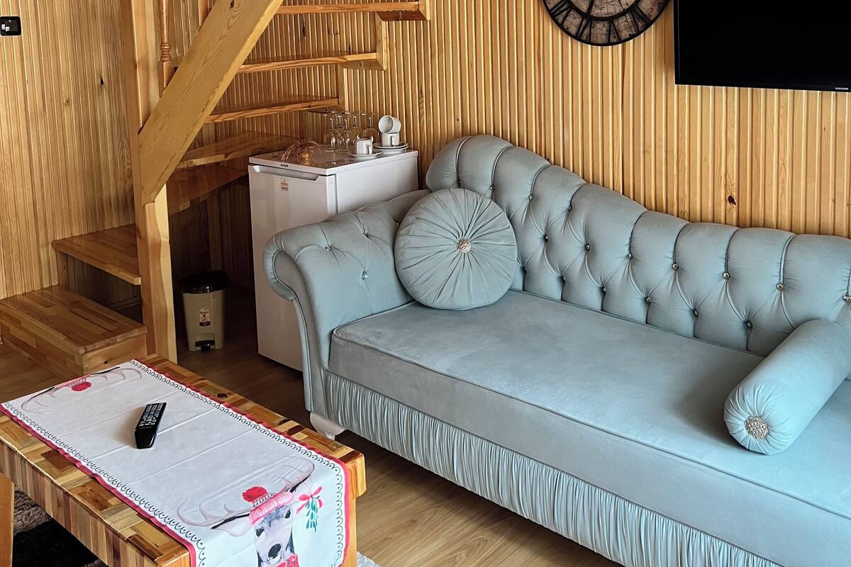 duplex bungalow house | 1 bedroom, minibar, desk, iron/ironing board