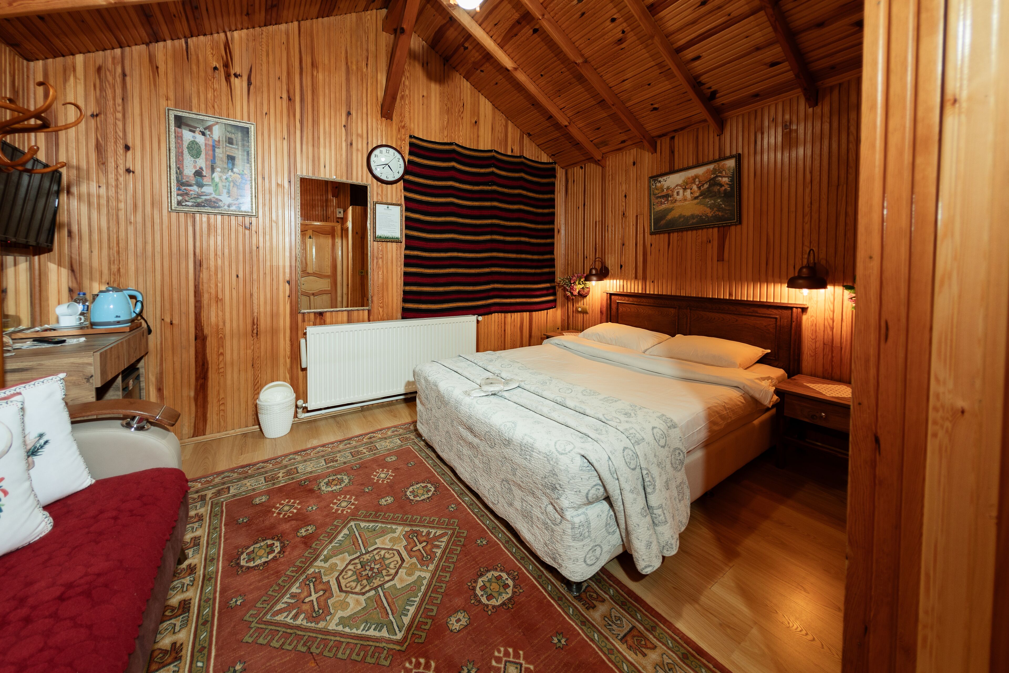 bungalow | 1 bedroom, minibar, desk, iron/ironing board