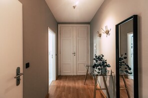 Apartamento (*Botanical*) | Decoración individual, mobiliario individual, cunas (de pago)