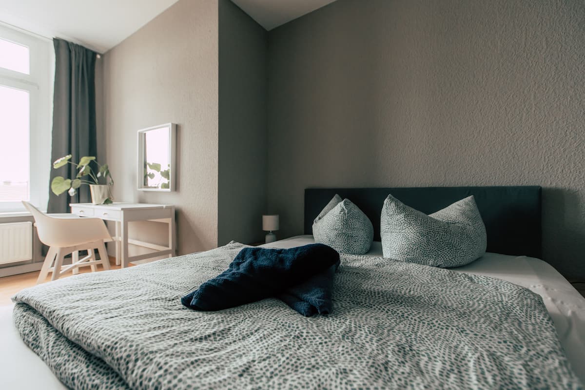 Botanical* 2-Room Apartment with Kitchen