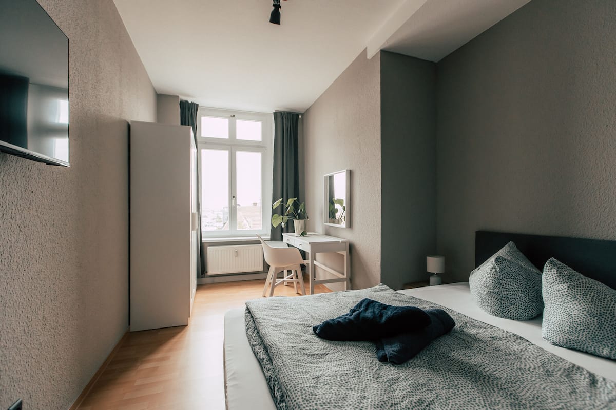 Botanical* 2-Room Apartment with Kitchen