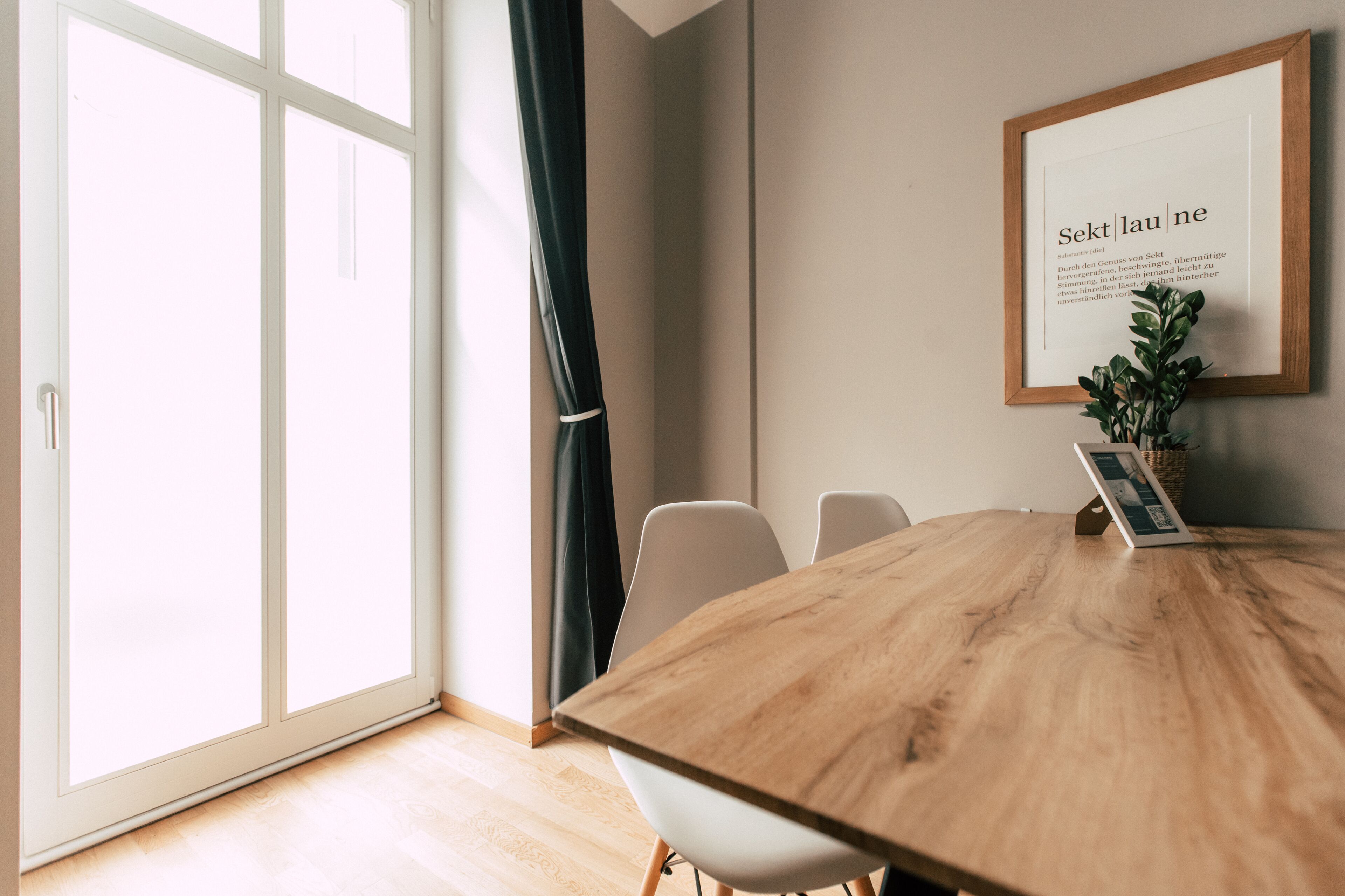 *lovely boho* 2-room apartment with kitchenette and balcony | living area | flat-screen tv