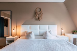 *Grand Rooftop* 4-Room Apartment with Kitchen and Terrace | Individually decorated, individually furnished, cribs/infant beds - Luga Homes – Stadthaus (Leipzig)