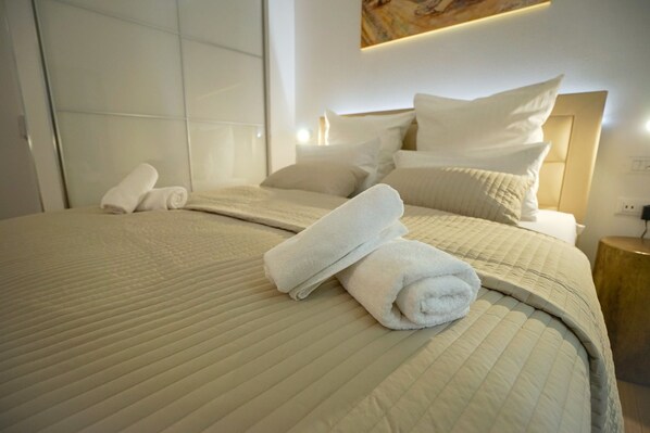 Comfort Studio | In-room safe, soundproofing, free WiFi, bed sheets - Destino City Apartments (Zadar)