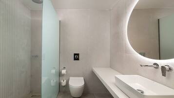 Doppelzimmer | Badezimmer | Dusche, Haartrockner, Handtücher