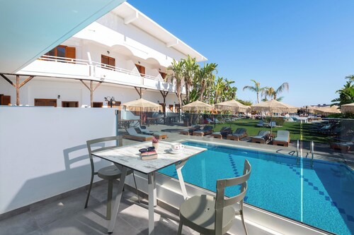 Aquarius Beach Hotel