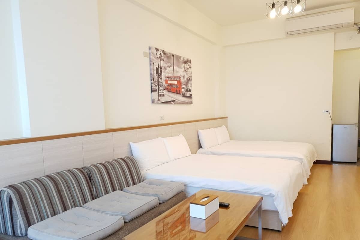 Family Room, Multiple Beds (8 people) | 1 bedroom, individually decorated, individually furnished