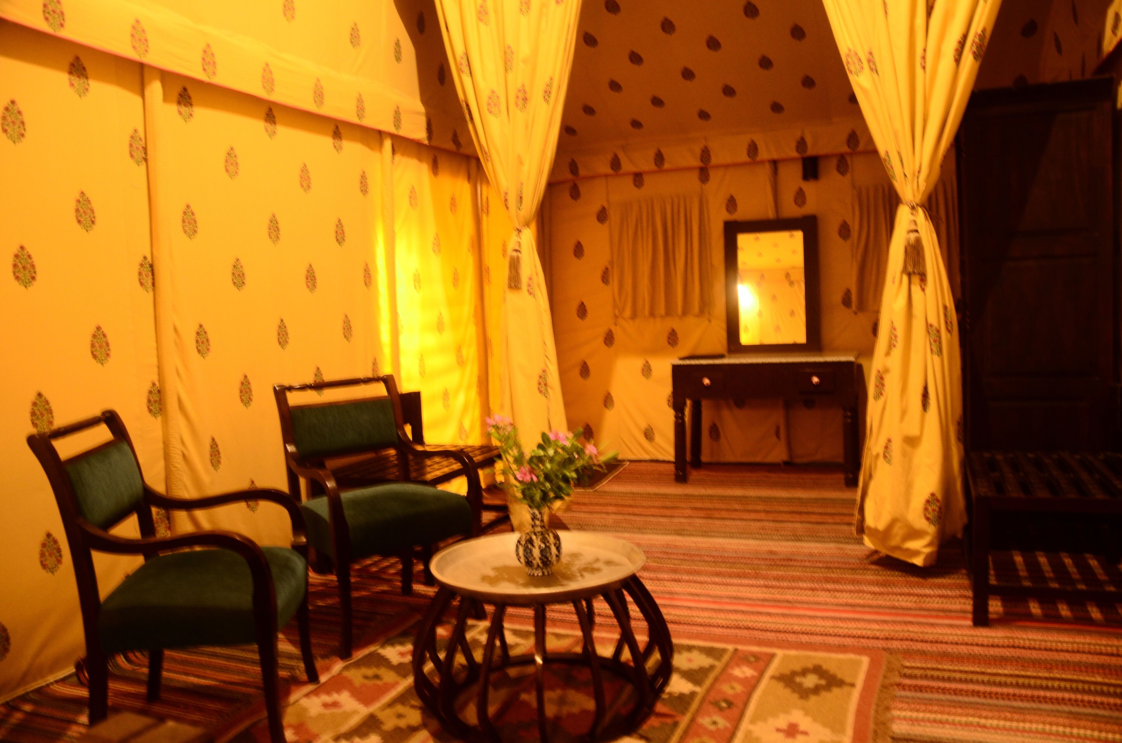 Deluxe Swiss Tent | Living area | Flat-screen TV, fireplace