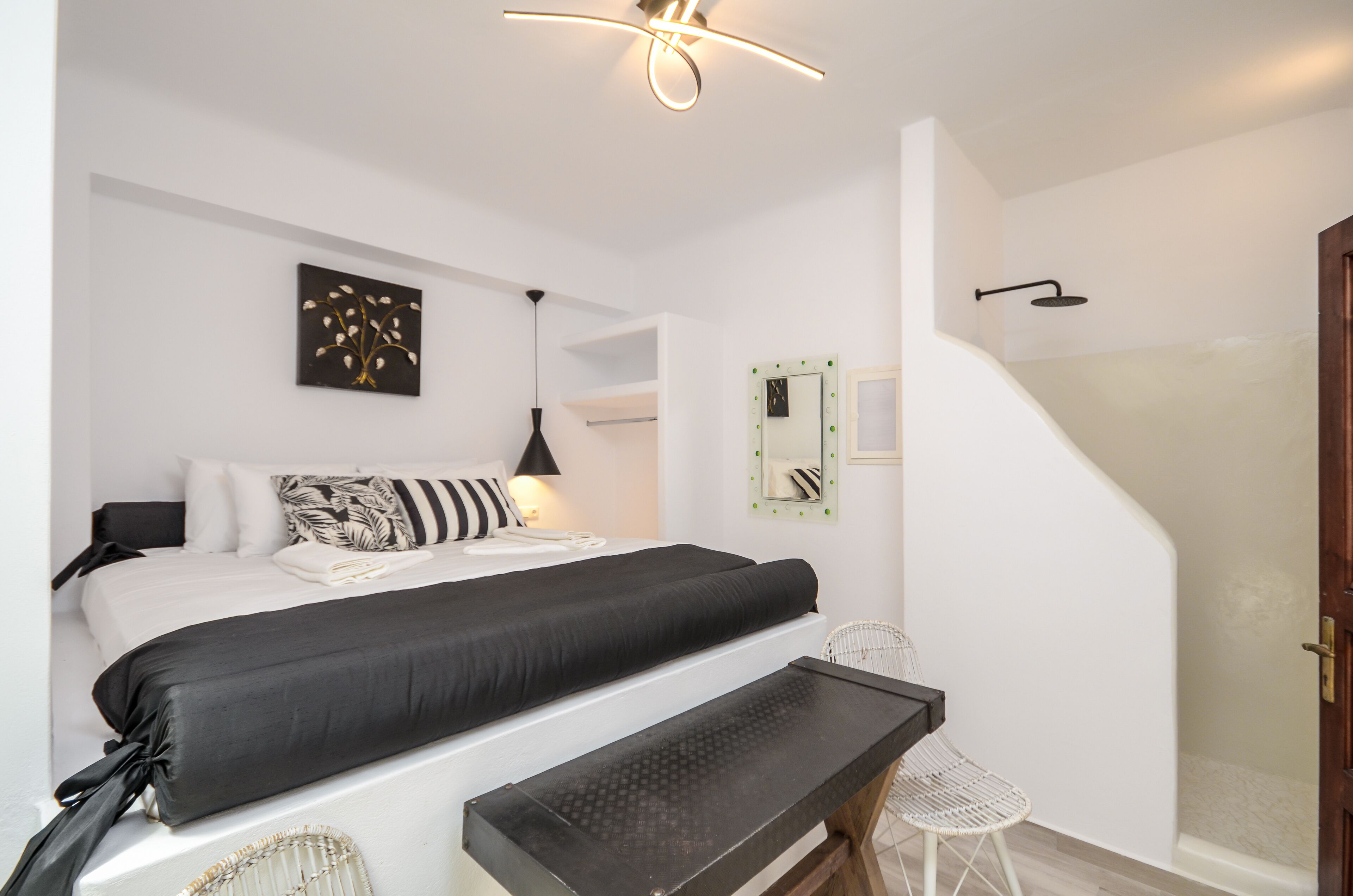 Junior Double Room, Ground Floor (No Terrace) | Draps italiens Frette, literie de qualité supérieure