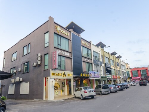 OYO 1214 Oro Hotel