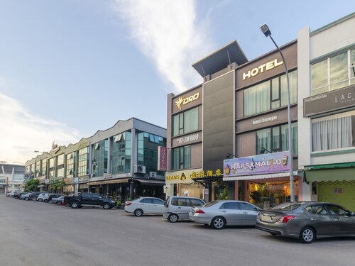 OYO 1214 Oro Hotel