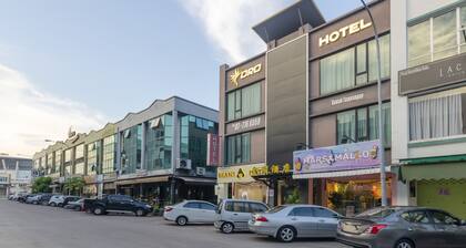 OYO 1214 Oro Hotel