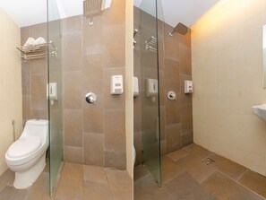 Shower, bidet, towels