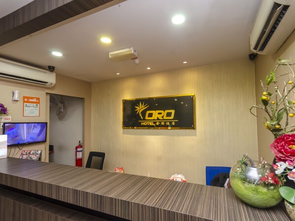 Reception - OYO 1214 Oro Hotel (Kluang)