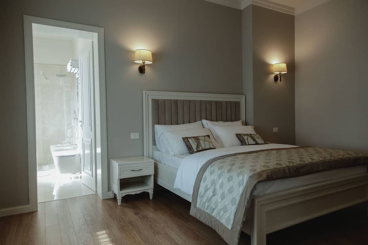 Standard Double Room, 1 Bedroom, City View | Egyptian cotton sheets, premium bedding, pillowtop beds, minibar