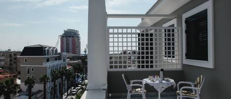 Pemandangan dari hartanah