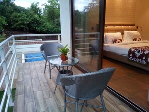 Suite, Raucher, Poolblick | Ausblick vom Zimmer