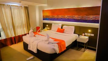 Junior Suite, 1 Bedroom, River View | 1 bedroom, minibar, in-room safe, iron/ironing board