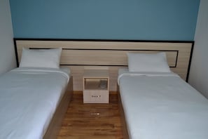 Deluxe Apartment, 1 Bedroom | Premium bedding, desk, soundproofing, iron/ironing board - Tsovasar Family Rest Complex (Sevan)