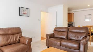 Apartment, 2 Bedrooms | Living area | TV