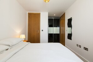 2 habitaciones y caja de seguridad en la habitación