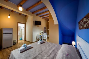 Habitación doble estándar | Minibar, wifi gratis y ropa de cama 