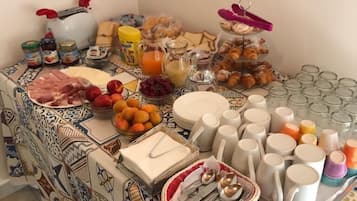 Desayuno buffet incluido todos los días
