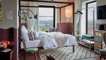 Allergikerbettwaren, Betten mit Memory-Foam-Matratzen, Minibar