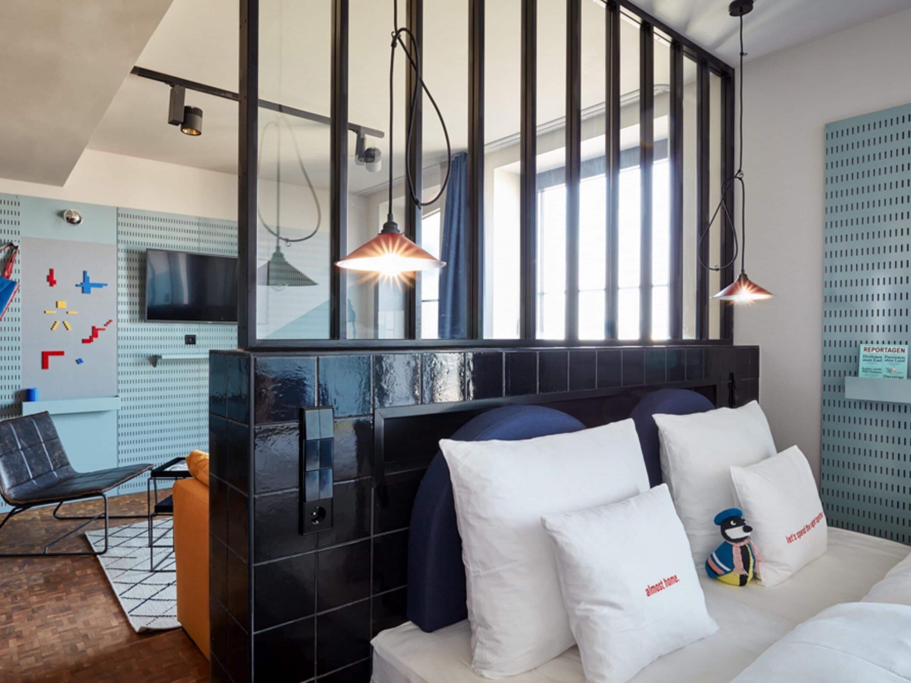 large sky | hypo-allergenic bedding, memory-foam beds, minibar, in-room safe