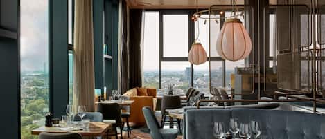 Breakfast, lunch, dinner served; French cuisine