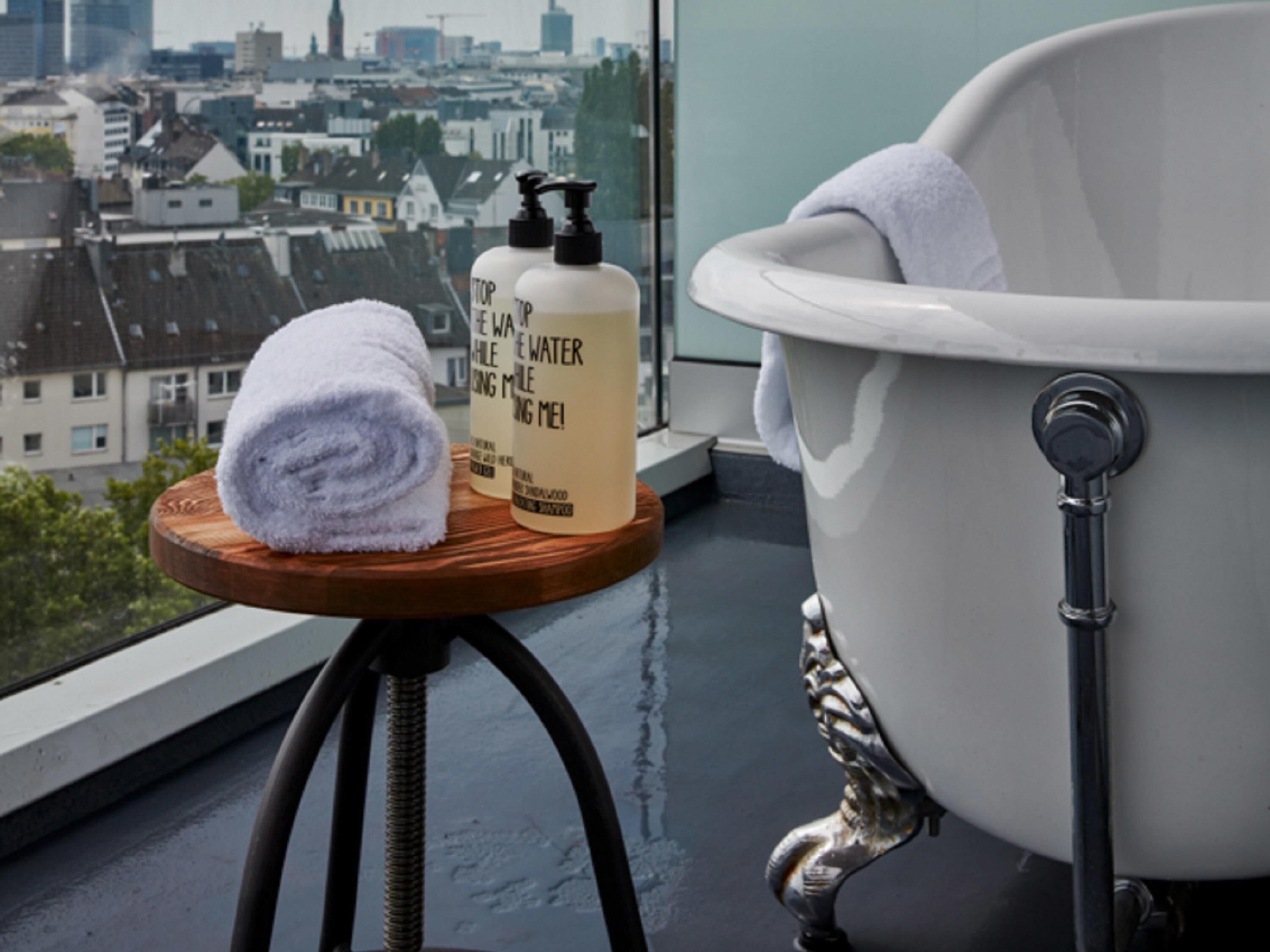 Hypo-allergenic bedding, memory-foam beds, minibar, in-room safe