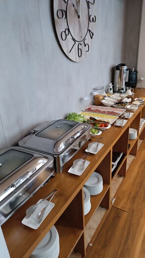 Daily buffet breakfast (GEL 20 per person) - Alliance Hotel (Tbilisi)