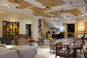 Reception - Alliance Hotel (Tbilisi)