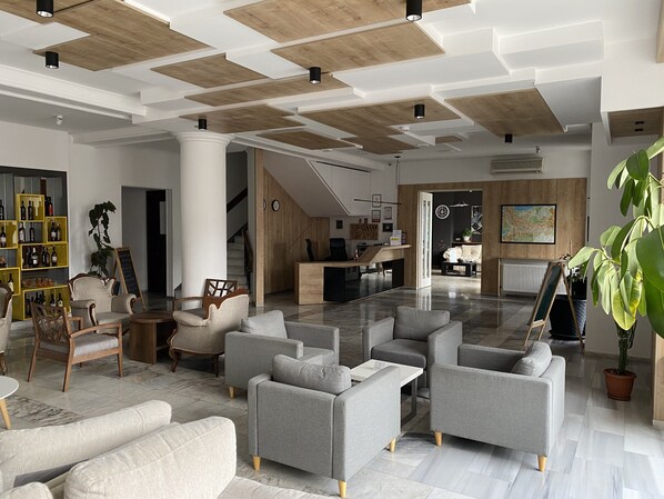 Lobby - Alliance Hotel (Tbilisi)