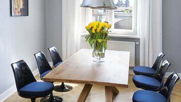 Daily continental breakfast for a fee