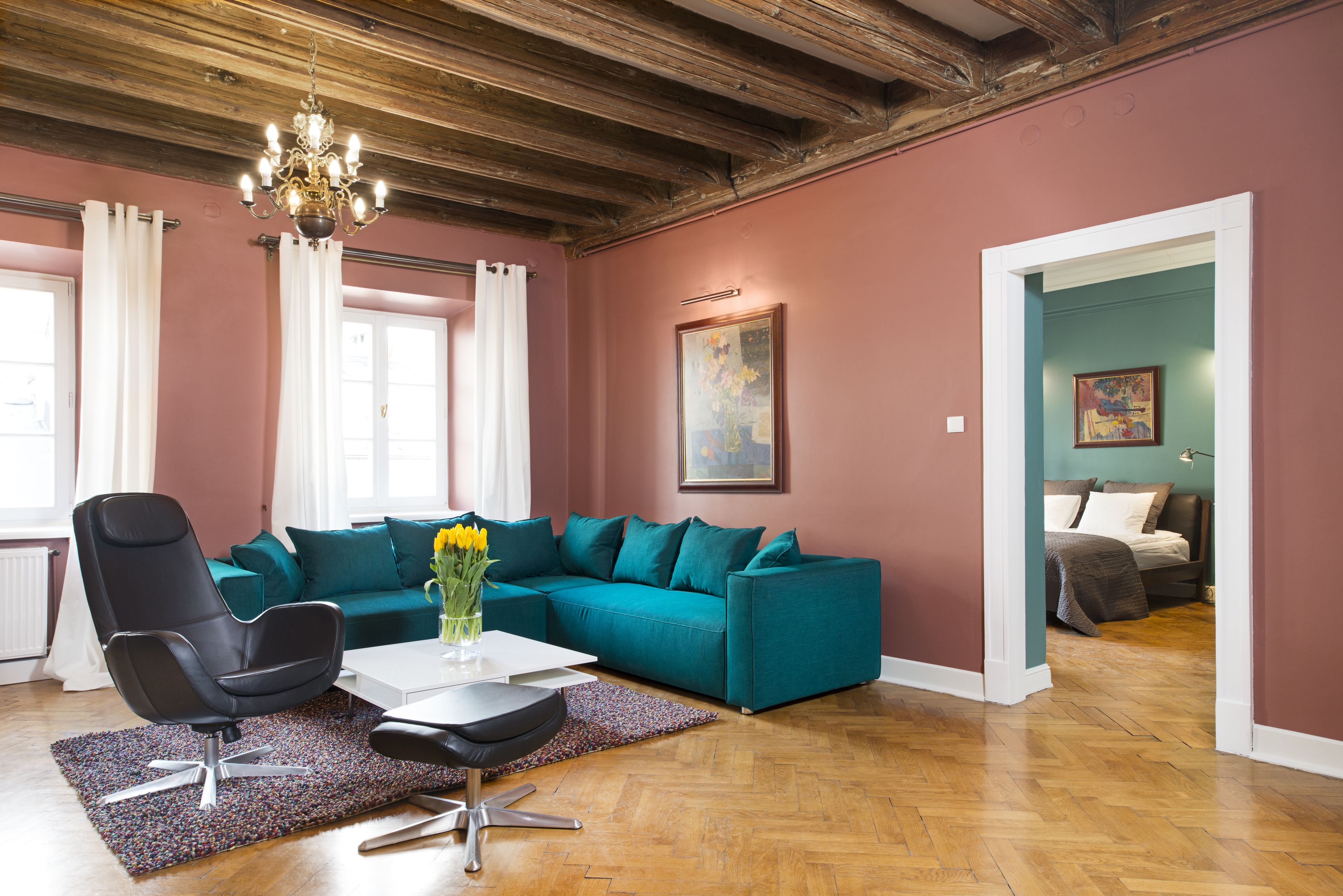 apartment, 3 bedrooms | living room | 50-inch smart tv with satellite channels, tv