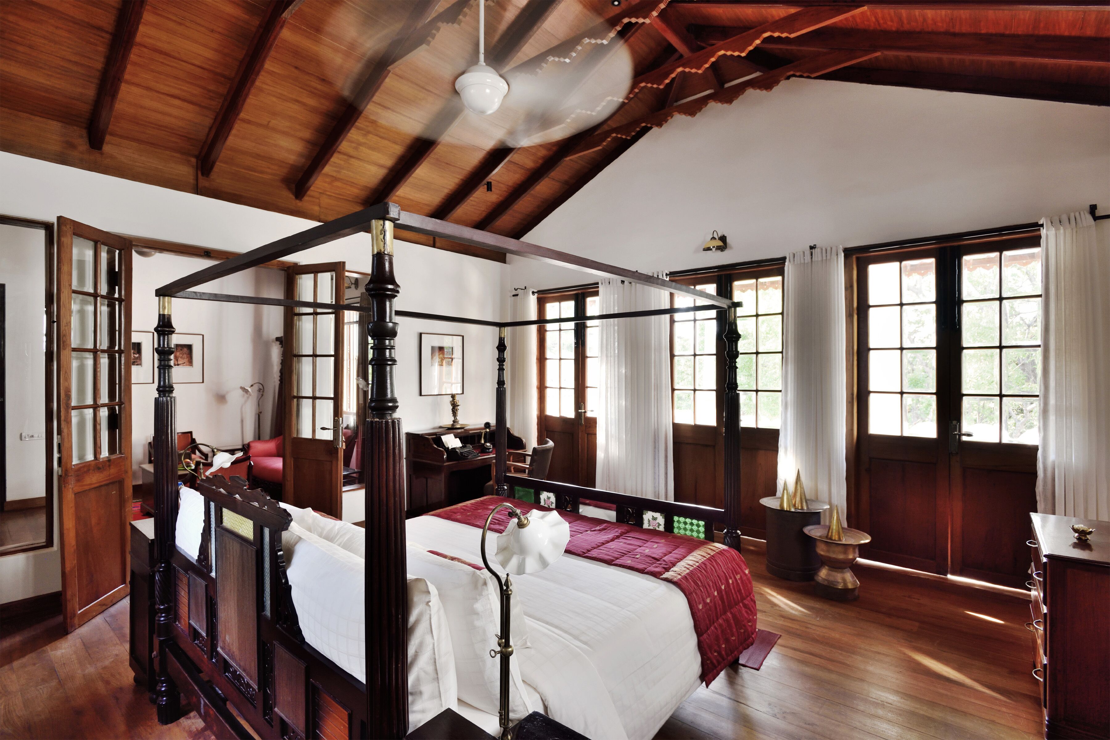 Heritage Swappanam Suite | Minibar, in-room safe, desk, blackout curtains