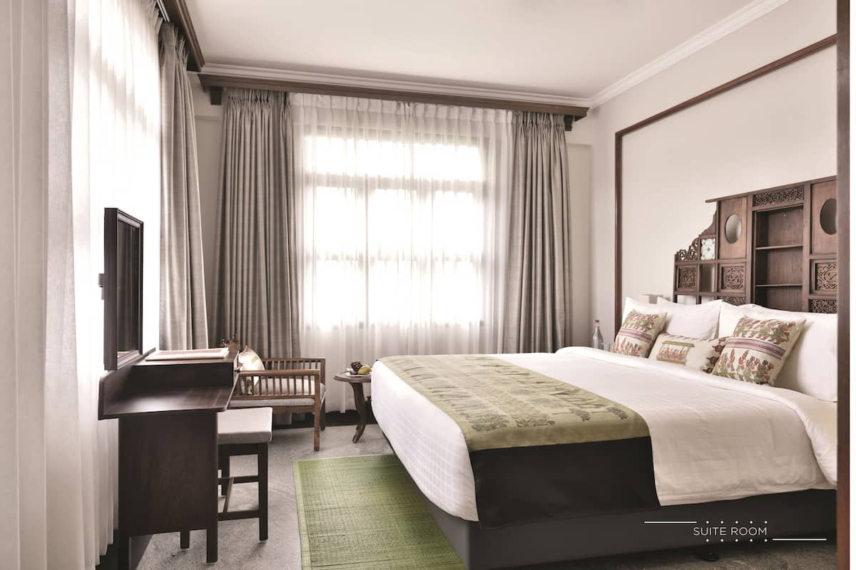 Minibar, in-room safe, desk, blackout curtains