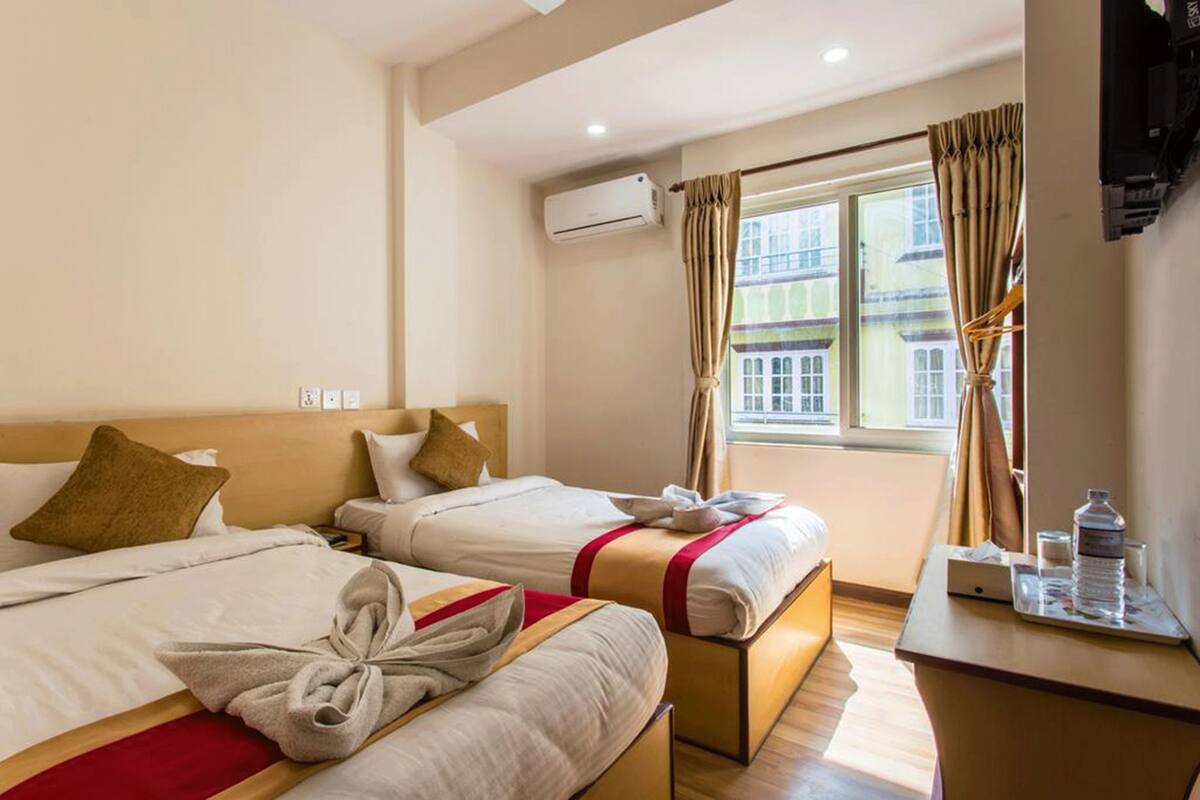 Basic Single Room | Desk, rollaway beds, free WiFi