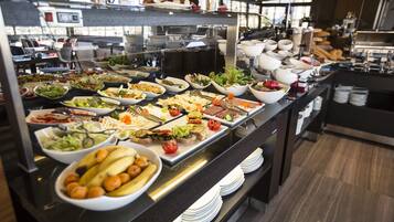 Free daily buffet breakfast