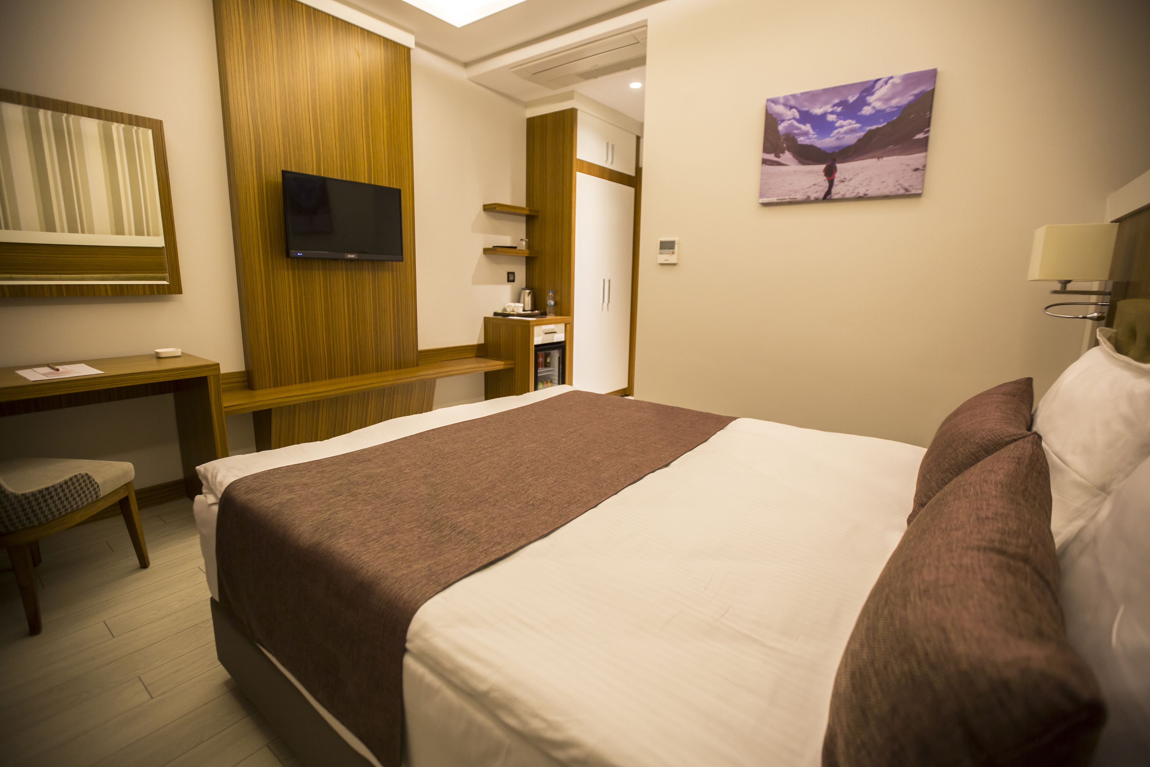 city double or twin room | 1 bedroom, premium bedding, minibar, in-room safe