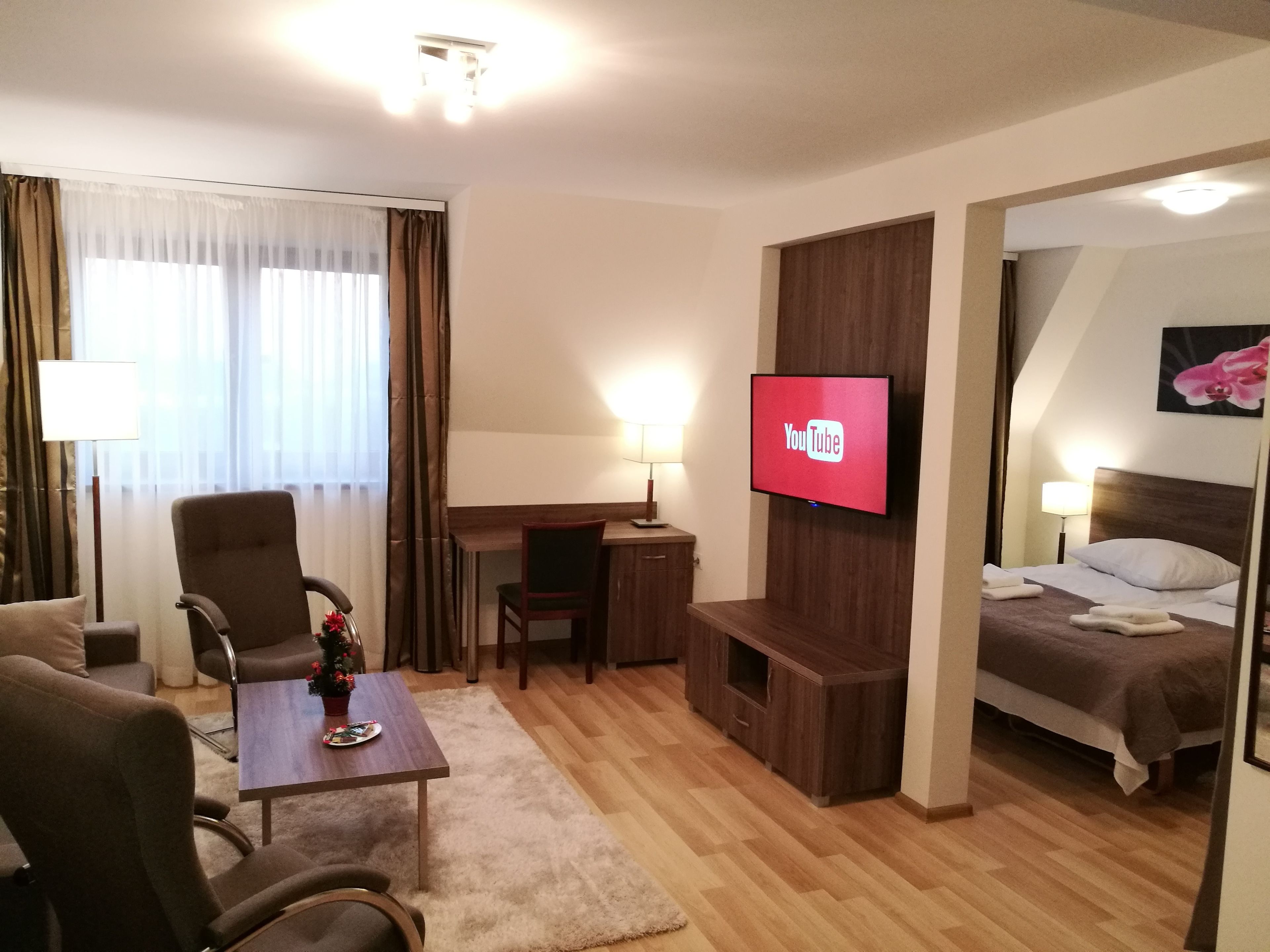 Een flatscreentelevisie