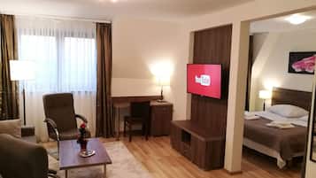 Een flatscreentelevisie