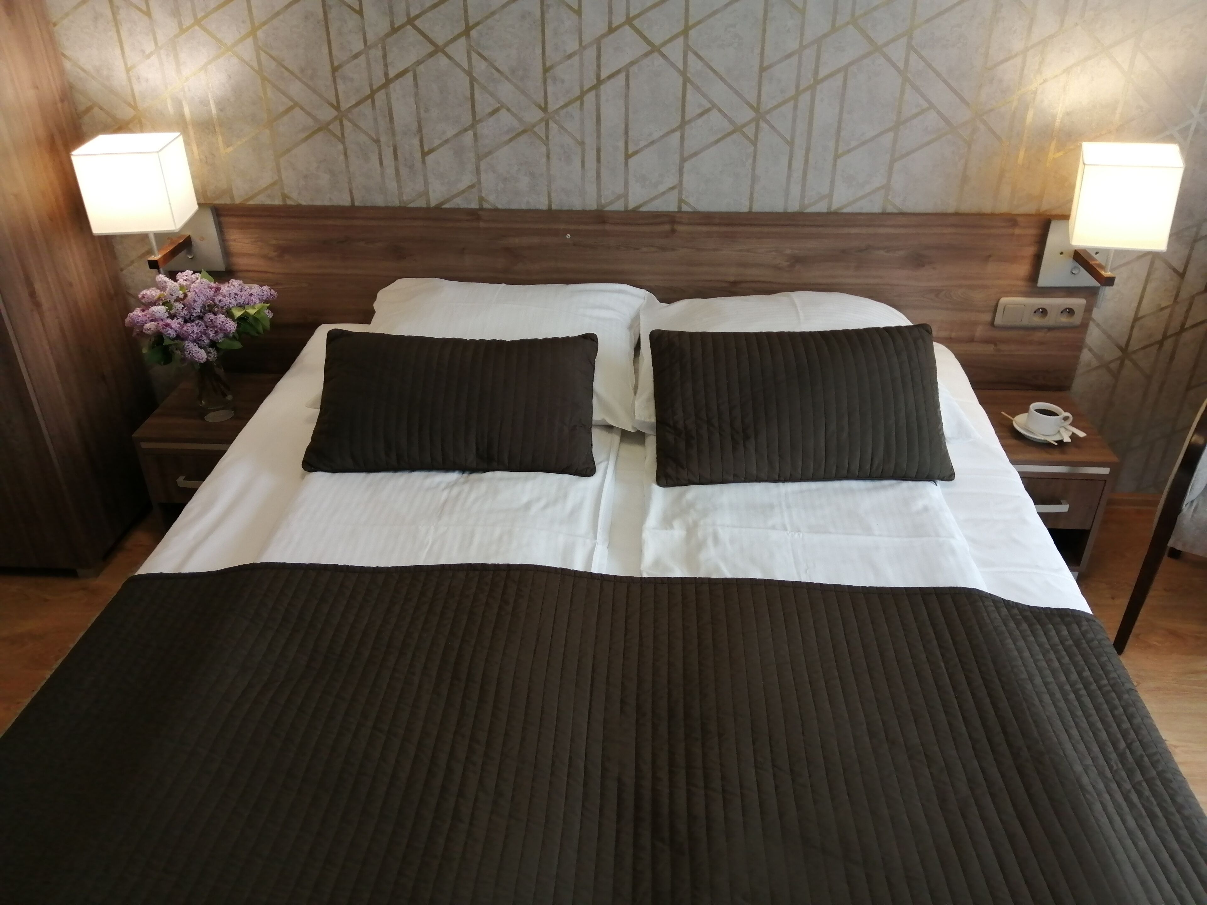 desk, iron/ironing board, free wifi, bed sheets