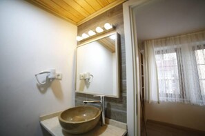 Parion Room | Bathroom | Shower, free toiletries, hair dryer, slippers